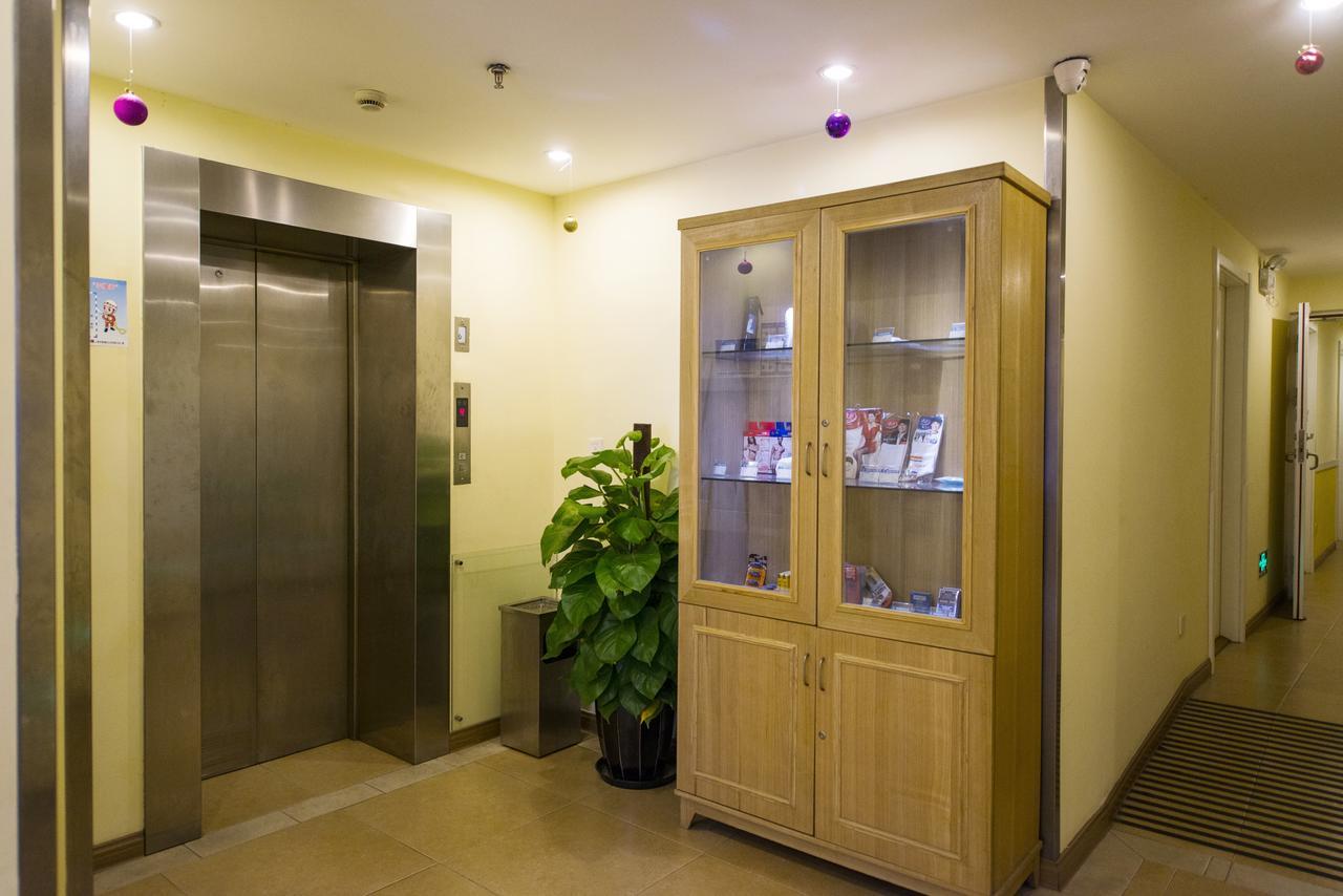 Home Inn Qingdao South Siliu Road מראה חיצוני תמונה