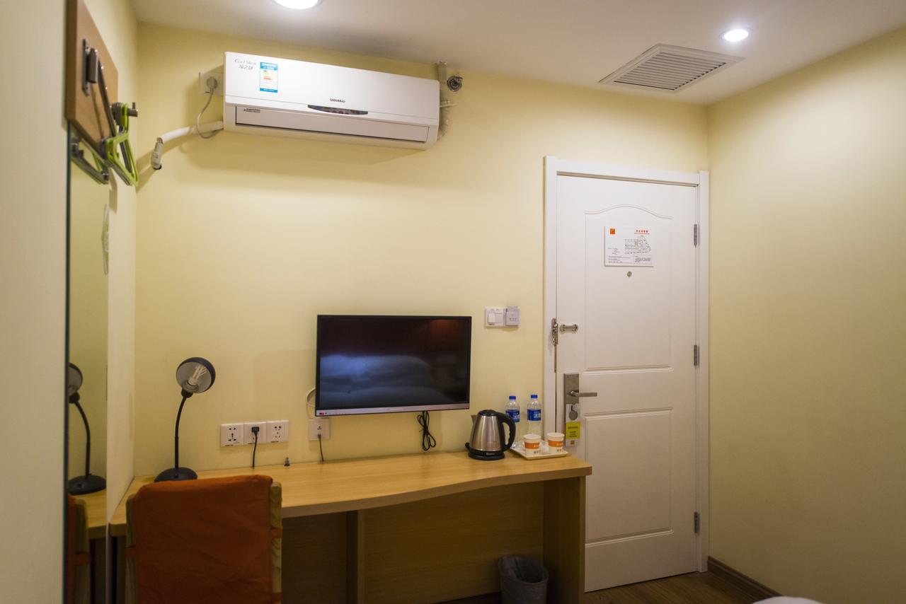 Home Inn Qingdao South Siliu Road מראה חיצוני תמונה